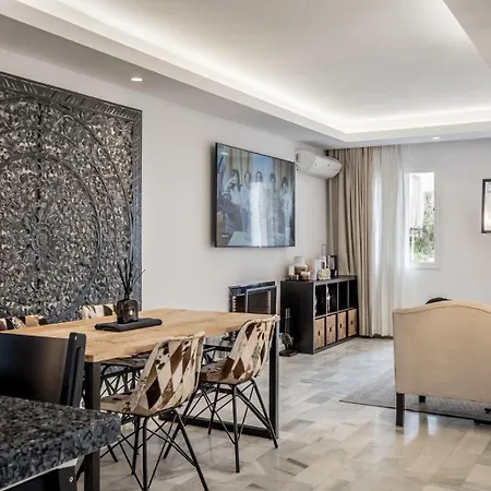 Casa Lala - Shiny 2br Nueva Andalucia, Pool & Parking Marbella